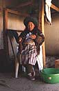 Tejedora regional - Foto: Instituto Nacional de Antropolog�a y Pensamiento Latinoamericano