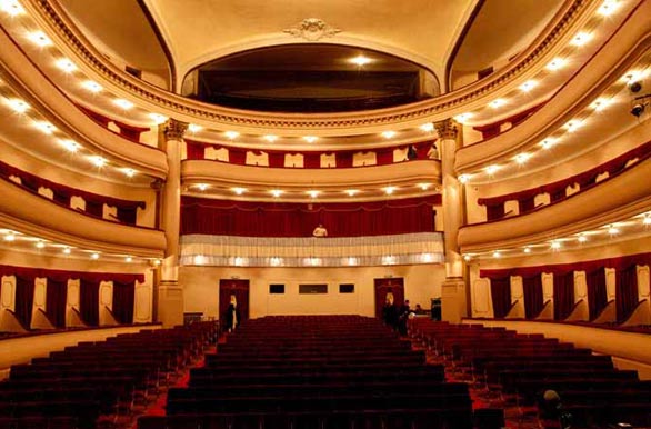 Interior del teatro - Autor: Gustavo Lobos