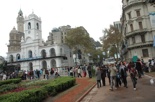 Argentinian Bicentennial - Author: Pablo Etchevers