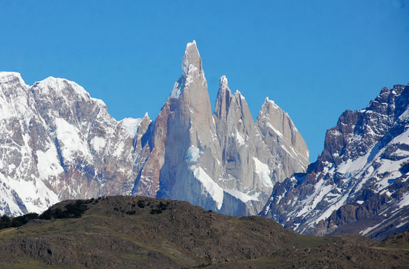 Si ya son pocos los que viven habitualmente, imaginate la paz que te espera para caminar sus senderos en Junio, antes que llegue el frío y el invierno.