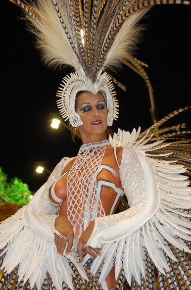Carnaval de Gualeguaych� 2009: Bastonera principal de Mar�-Mar�