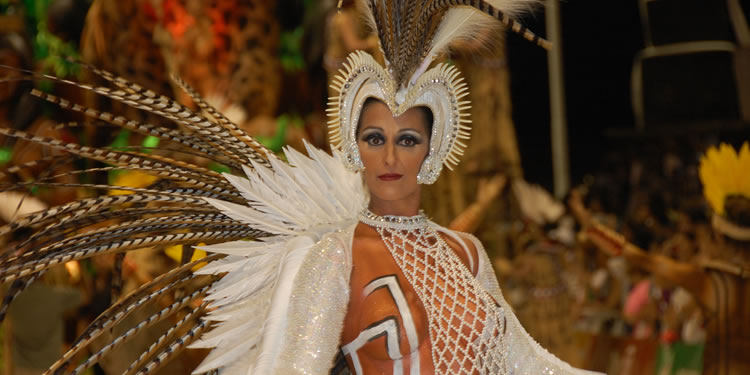 Gualeguaych� Comparsas