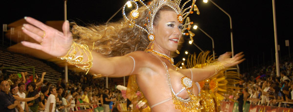 Reina de Comparsa