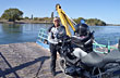 Crossing the Negro River - Photo: Jorge Gonz�lez
