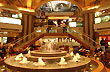 Shopping mall - Photo: Jorge Gonz�lez