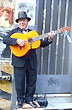 Street Singer - Photo: Jorge Gonz�lez
