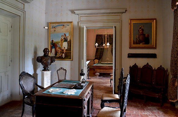 General Urquiza's desk