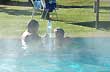 Distendidos en la terma - Photo: Jorge Gonz�lez