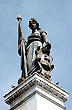 Estatua de la Madre Patria en la Plaza Mitre - Photo: Marcelo Sola Estatua de la Madre Patria en la Plaza Mitre - Photo: Marcelo Sola