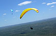 Cuchi Corral, and the lovers of free flying - Photo: Pablo Etchevers