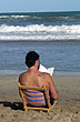 Lectura en el mar - Foto: Pablo Etchevers Lectura en el mar - Foto: Pablo Etchevers
