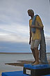 Escultura a los pescadores - Marea Alta - Foto: Jorge Gonz�lez