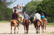 Paseo familiar - Photo: Pablo Etchevers