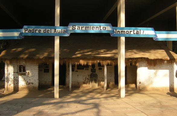 Primer escuela fundada por Sarmiento