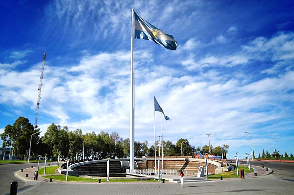 Plaza de las Banderas - Autor: Palmiro Bedeschi