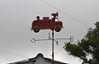 Singular veleta en estac�on de bomberos - Photo: Jorge Gonz�lez