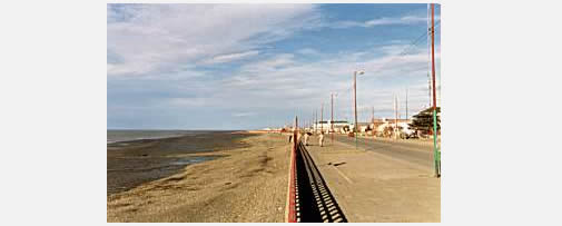 Paseos Costanera y Monumento al Heroico Piloto Argentino