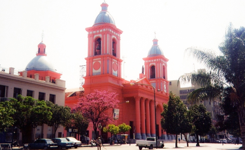 Imponente catedral de Nuestra Señora del Valle