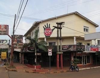 Stop Hostel