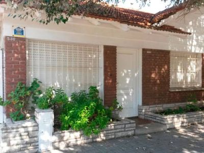 Alquiler de casas y departamentos Chalet Calle 31