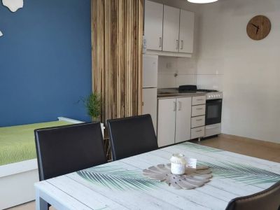 Bungalows/Short Term Apartment Rentals Departamentos Lola Mora