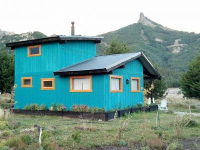 Alojamiento en Lago Meliquina (a 30 Km. de San Martín de los Andes) Casa de Campo Meliquina