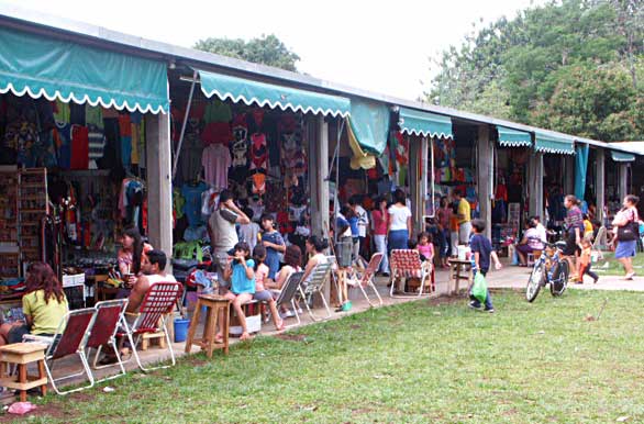 Feria de artesanos - Author: Marcelo Sola