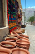 Vasijas en la acera - Photo: Jorge Gonz�lez