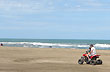 Aprovechando la playa - Foto: Jorge Gonz�lez