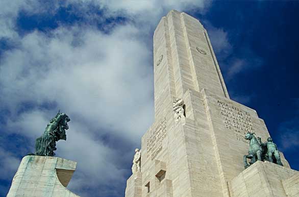 Monumento a la Bandera - Autor: Secretar�a de Turismo de la Naci�n