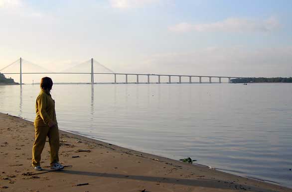 Caminata por la ribera - Author: Marcelo Sola
