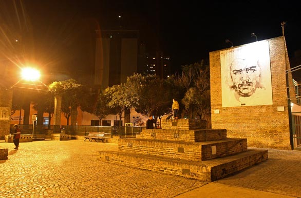 Plaza de la Cooperaci�n - Author: ETUR - Ente Tur�stico de Rosario