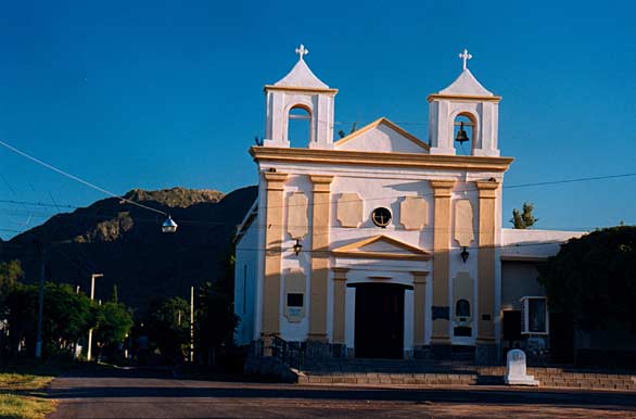 Iglesia Nuestra Se�ora de Luj�n - Autor: Secretar�a de Turismo de San Luis