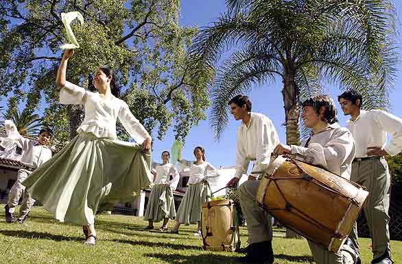 Baile tradicional - Author: Palmiro Bedeschi