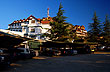 Le Mirage Village Club, cocheras - Photo: Eduardo Epifanio