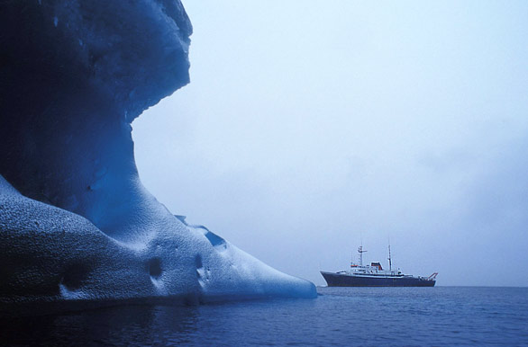 Navegando entre hielos