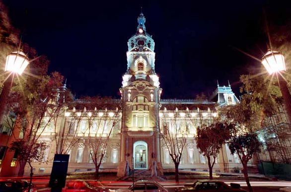 Municipalidad nocturna