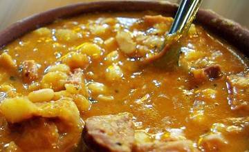 3 ciudades únicas para el locro del 25 de Mayo