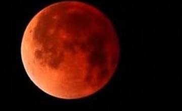 ¿Dónde te va a encontrar la Luna Roja? Te recomendamos algunos tips para mirarla mejor