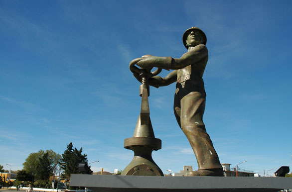 Tribute to oil workers