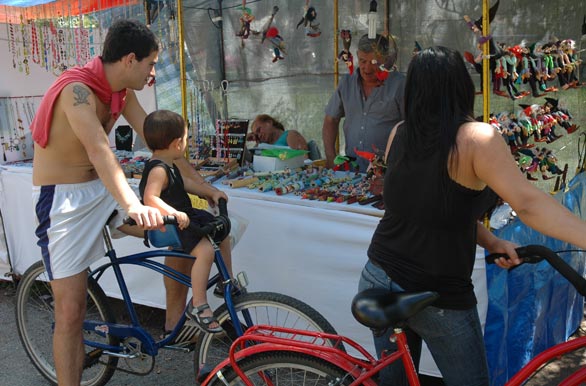 Pedaling in the handicrafts market