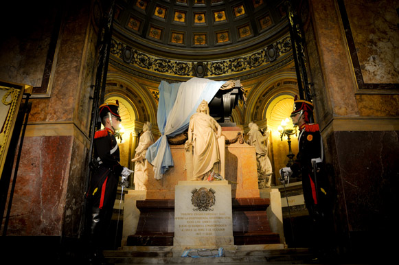 Aquí descansan los restos del General San Martín, Catedral Metropolitana.