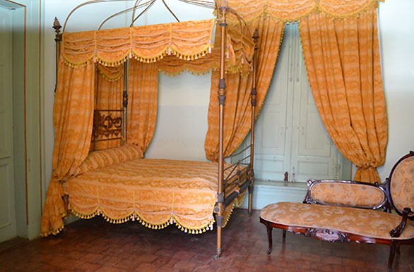 Urquiza's bedroom