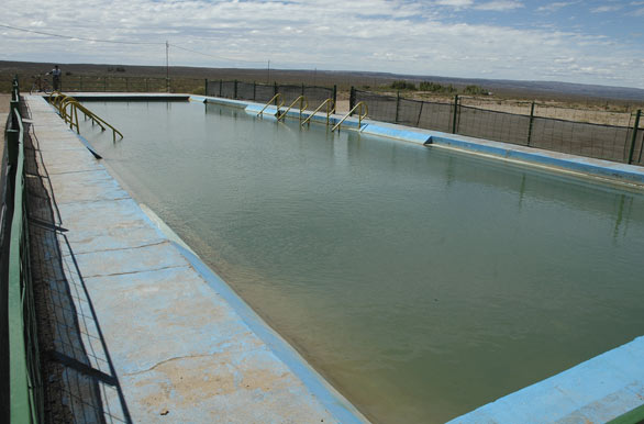 Hot spring water pool