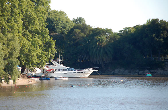 A view of the Gualeguaychú River