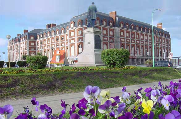 Clásico edificio del Casino Hotel de Mar del Plata