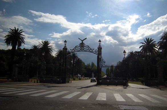 Entrance to San Martín Park