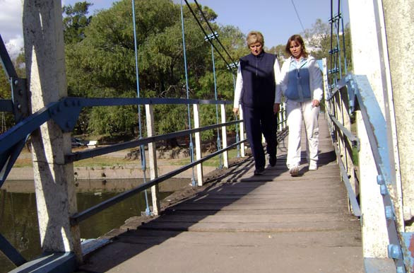 Puente Río Luján