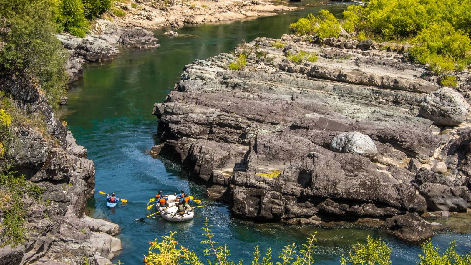 El río Corcovado y sus paisajes