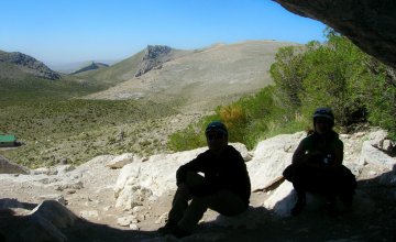 Espeleología: descenso a la Caverna de las Brujas